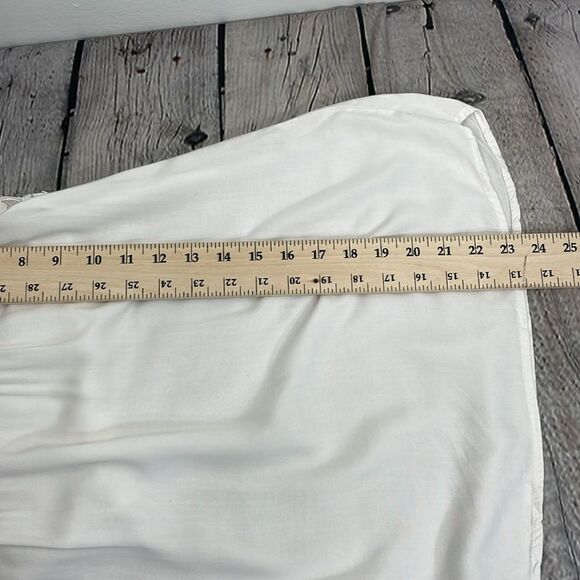 Old Navy Relaxed Lace-Trim Blouse size Small White - Picture 11 of 11